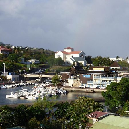 Case Beaoel Saint-Gilles-les Bains Bagian luar foto