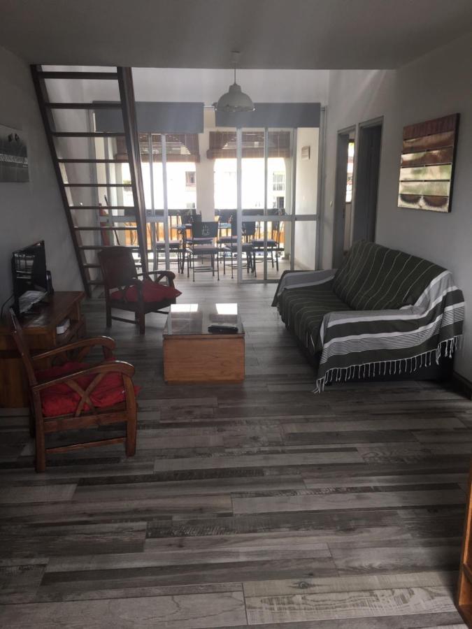 Case Beaoel Saint-Gilles-les Bains Bagian luar foto